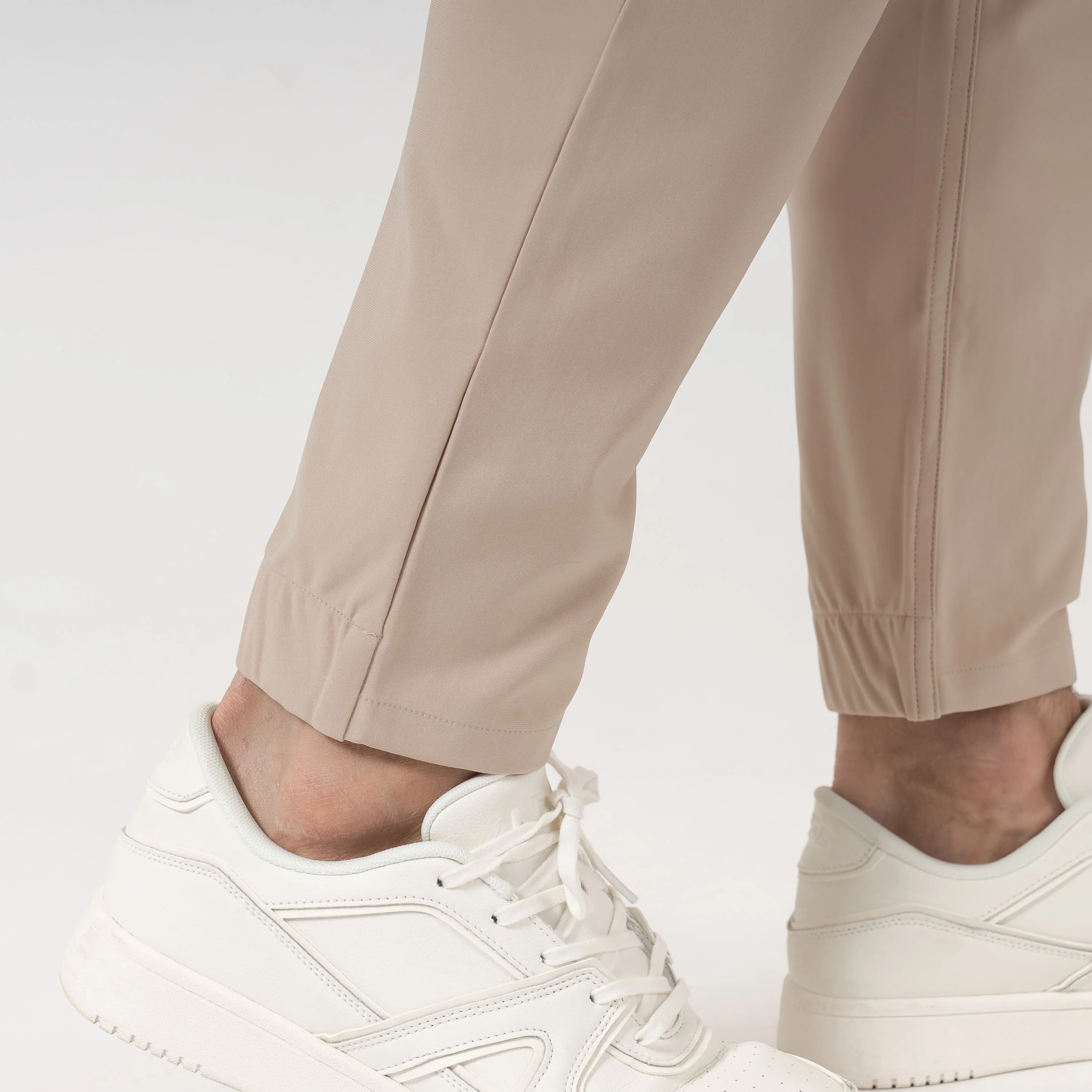 Looper Delta Jogger | Solid - Latte - Image 6